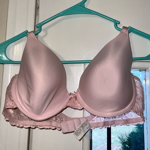 MaidenForm Baby Pink Laced Lined Bra. Size 36D, great condition. Loosely worn. - Picture 1 of 9